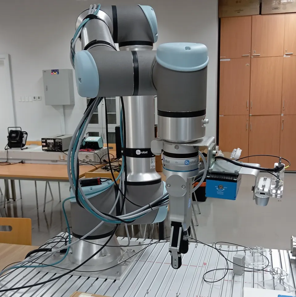 Autonomous Cobot Picking & Placing